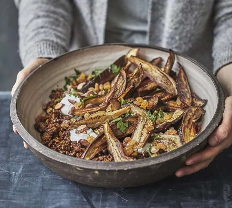 Indiske belugalinser med aubergine