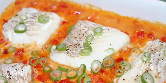 Fisk i fad med kokosmælk