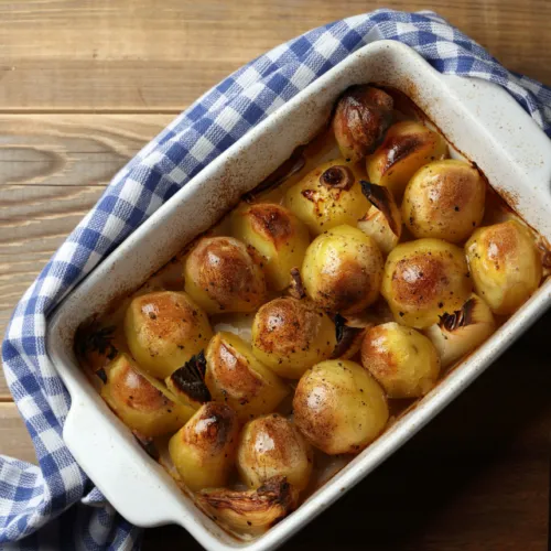 Ovnbagte løg med grillet gedeost