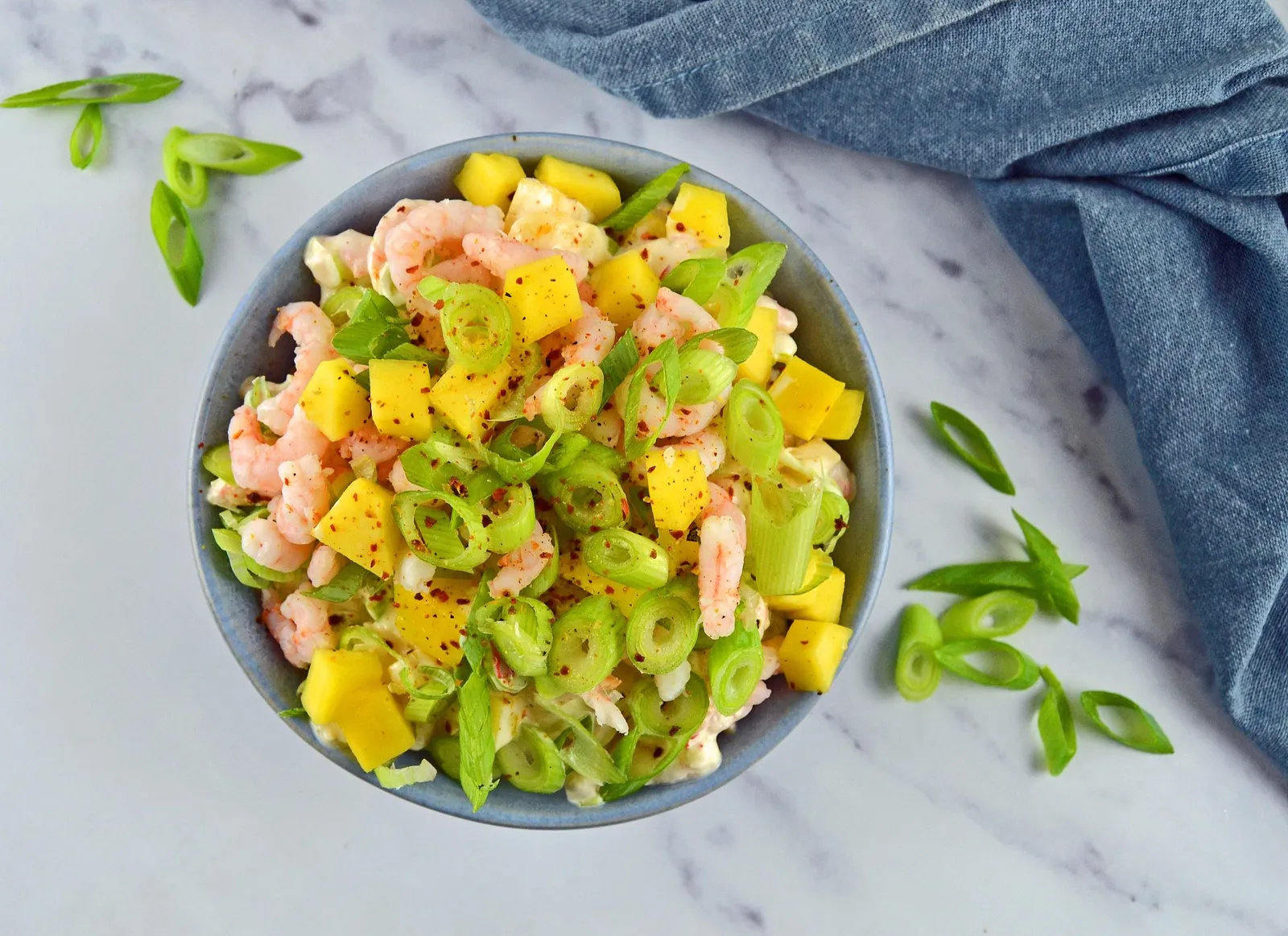 Rejesalat med mango og chili