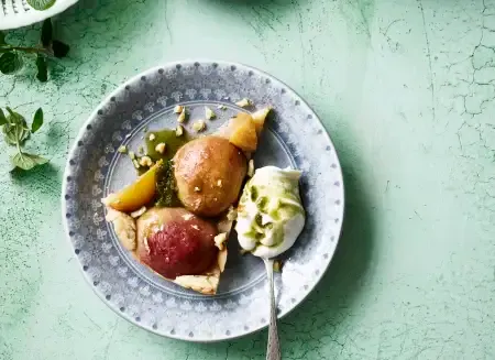 Tarte tatin med nektarin og myntegranité