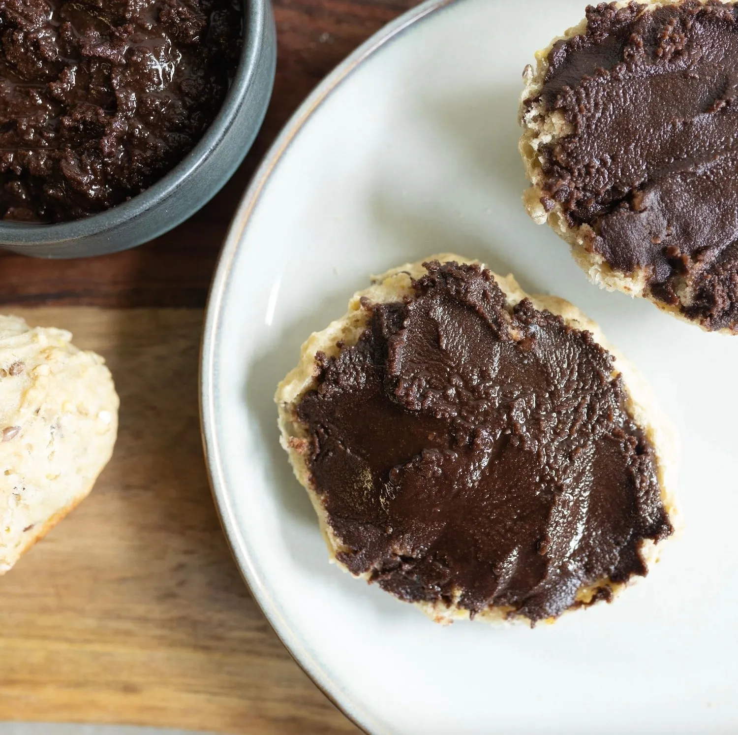 Hjemmelavet Nutella med hasselnødder