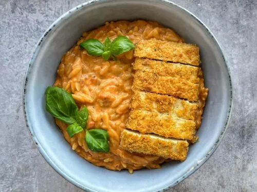 Orzopasta med sprød tofu