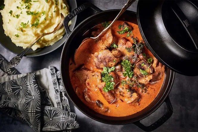Mørbradgryde med paprika